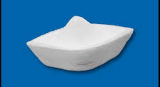 Barco motorizado de isopor