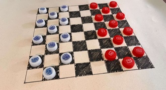 Jogo/Tabuleiro de Damas com Tampa de Refrigerante