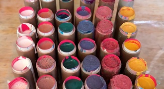 Giz de lousa feito com terra