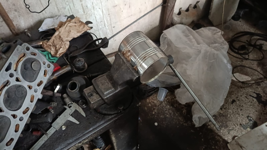 Bote a lata de leite ninho no torno