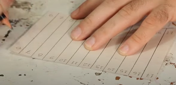 Escreva em cada divisória um número, que representará um horário possível no relógio de sol. Os números devem seguir (da esquerda para a direita) do 17 até o 6.