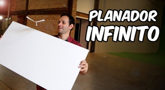 Planador infinito de isopor